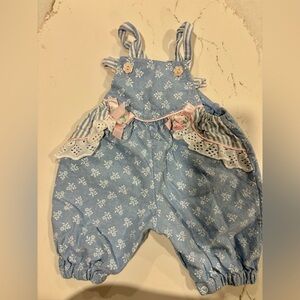 Vintage Floral Baby girl Romper blue and white with roses 3-6m